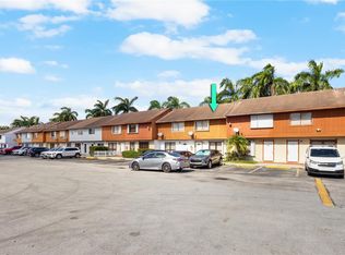 8360 NW 8th St #112, Miami, FL 33126