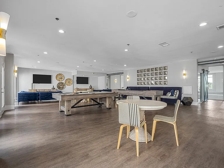 5 Mockingbird Apartments — Photo 19