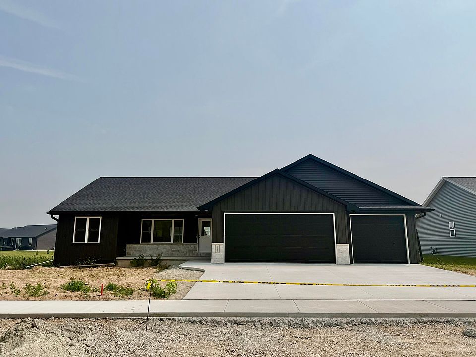 1st image of 1360 Bens Way