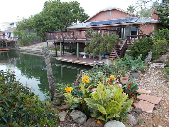 Padre Island Solar home