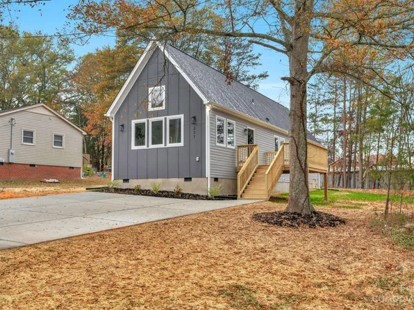 221 Newbold St, Lincolnton, NC 28092