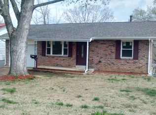 1507 N 4th St, De Soto, MO 63020