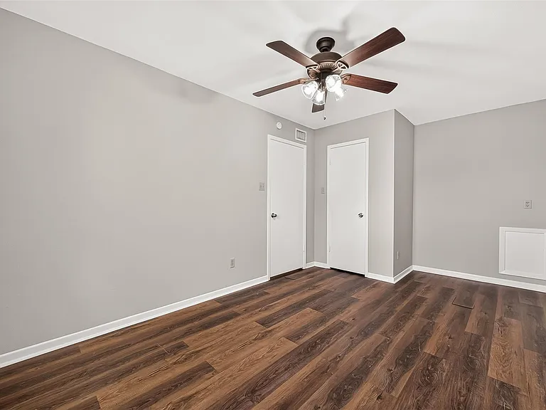 102 Libby Cir — Photo 32