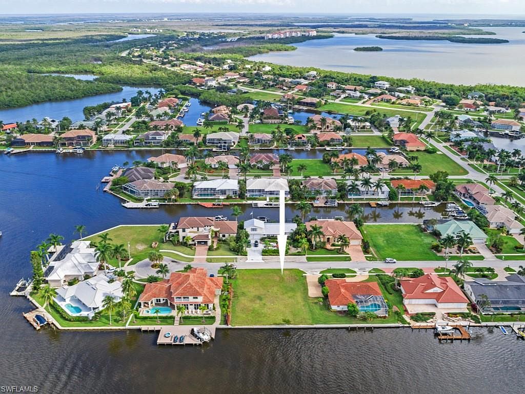 160 Channel Ct Marco Island Fl Zillow