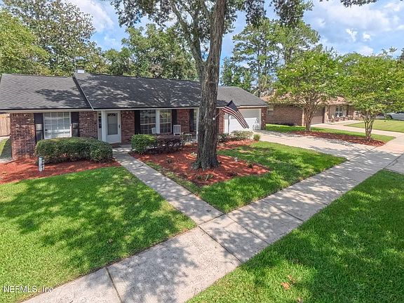 4th image of 9751 CHESTERFIELD Drive