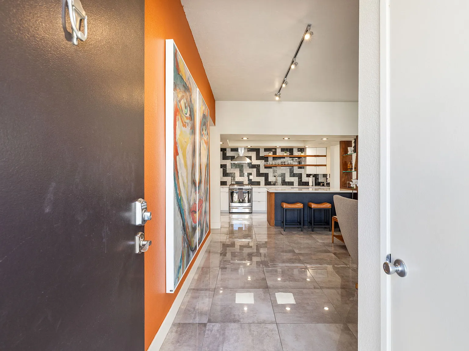 427 N Calle Rolph — Photo 3