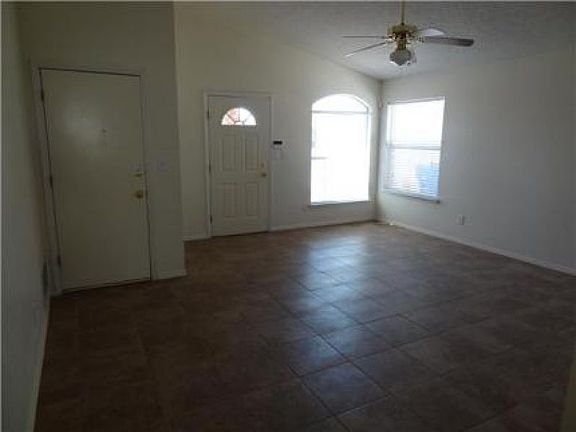3rd image of 317 Desert Garden Dr