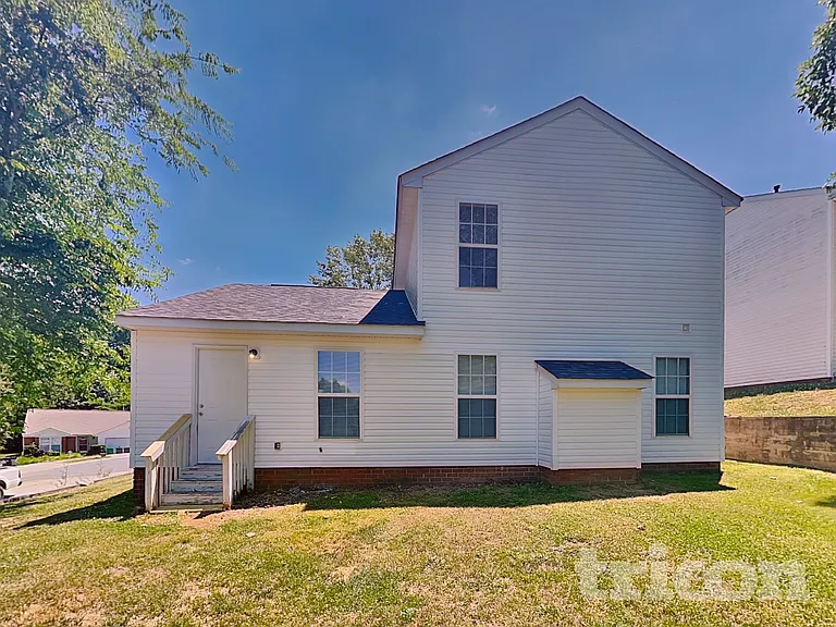7117 Red Bud Cir — Photo 15