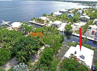 1529 Shaw Dr, Key Largo, FL 33037