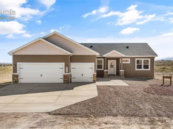 824 E Loma Dr, Pueblo West, CO 81007
