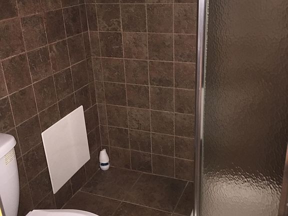 5th image of 338 Travis Ave