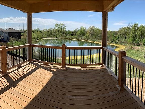 4th image of 10532 Augusta Dr