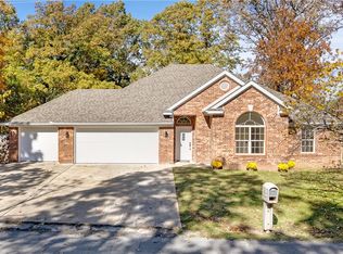 8 Eyemouth Dr, Bella Vista, AR 72715