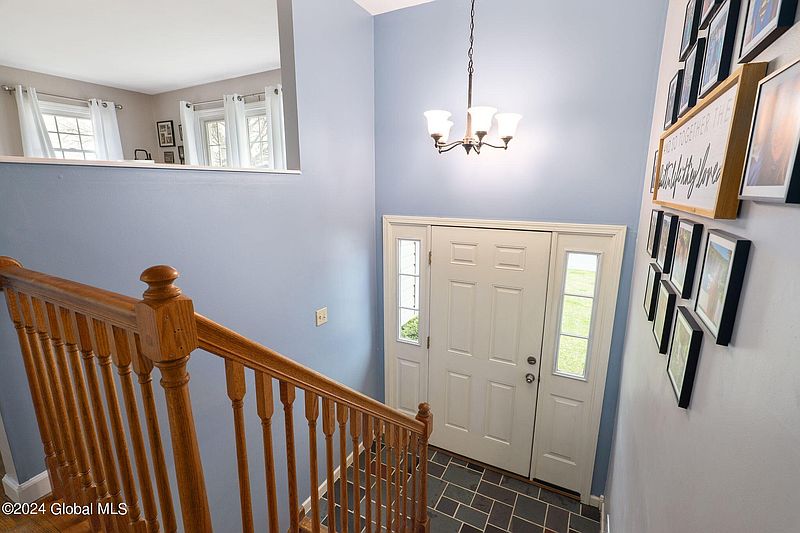 5th image of 2070 Rensselaer Avenue