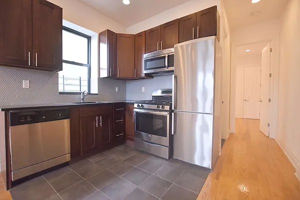 Rented by Bold New York | media 19