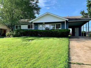 414 Homecrest Dr, Saint Louis, MO 63127