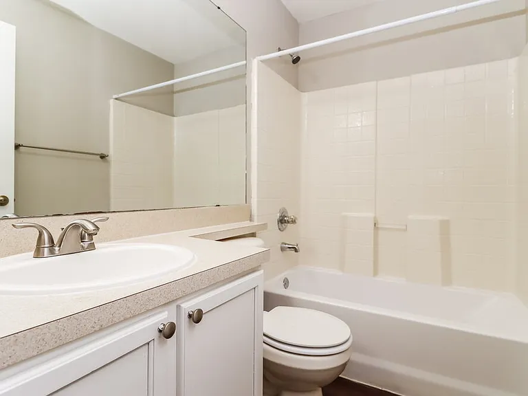 12610 Montford Ln — Photo 13