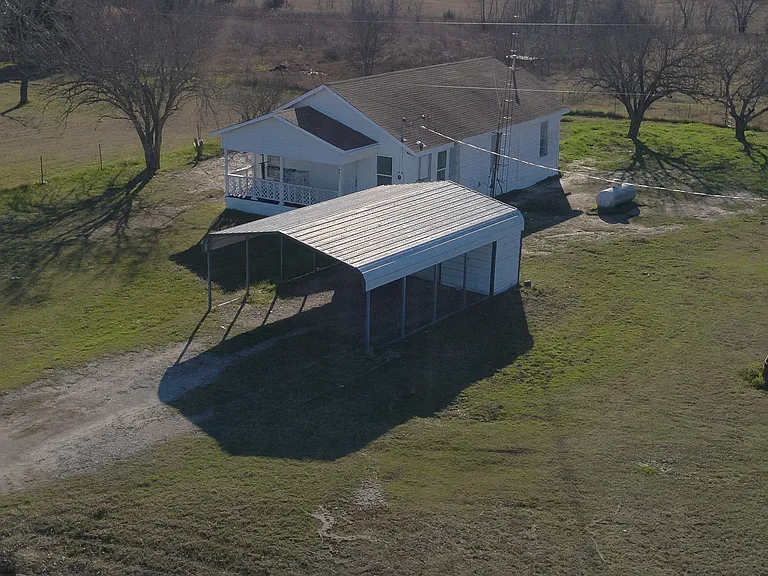 9017 FM 2285 — Photo 5