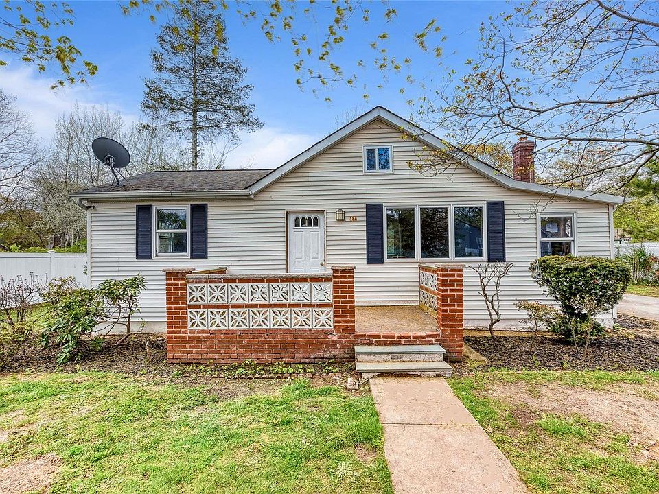 1st image of 184 Lynbrook Drive