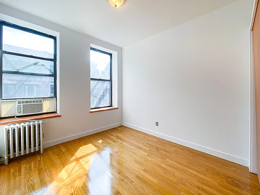 Rented by City Connections Realty | media 19