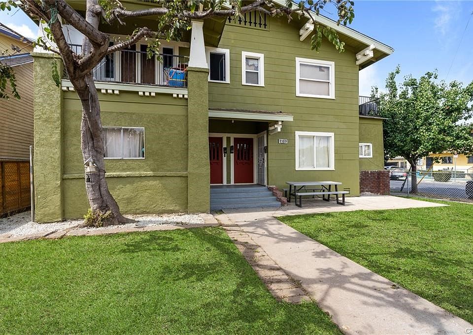 1st image of 2103 3rd Ave