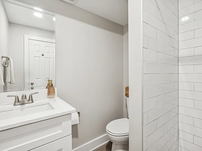 Pierce Arrow Properties — Photo 26