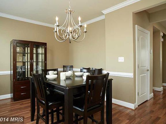4th image of 6827 Hartzell Hill Ln