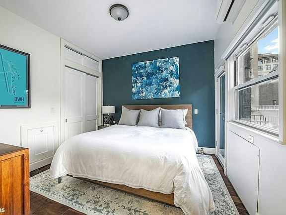 3rd image of 211 Thompson St APT 4A