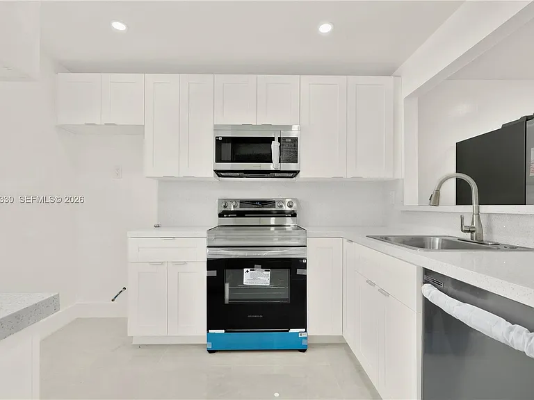 8320 Sands Point Blvd #M107 — Photo 9