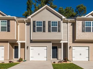 913 Highwood Ln, East Point, GA 30344