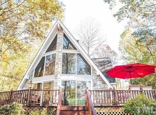 313 Fishermans Point Rd, Roxboro, NC 27574