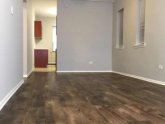 4th image of 835 W Sunnyside Ave #205