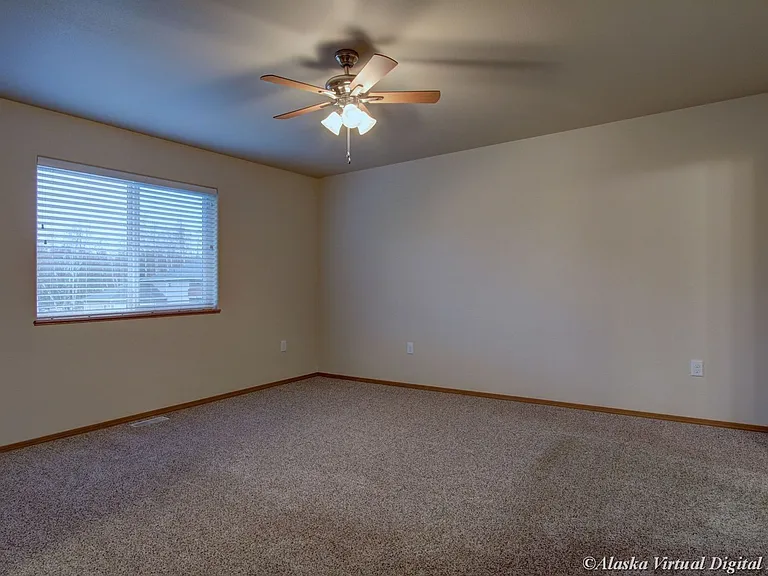 1600-1650 E Kinzi Cir — Photo 18
