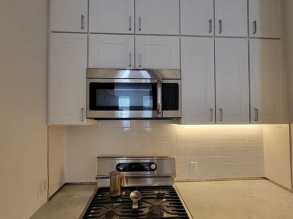 4th image of 217 E 116th St #2F