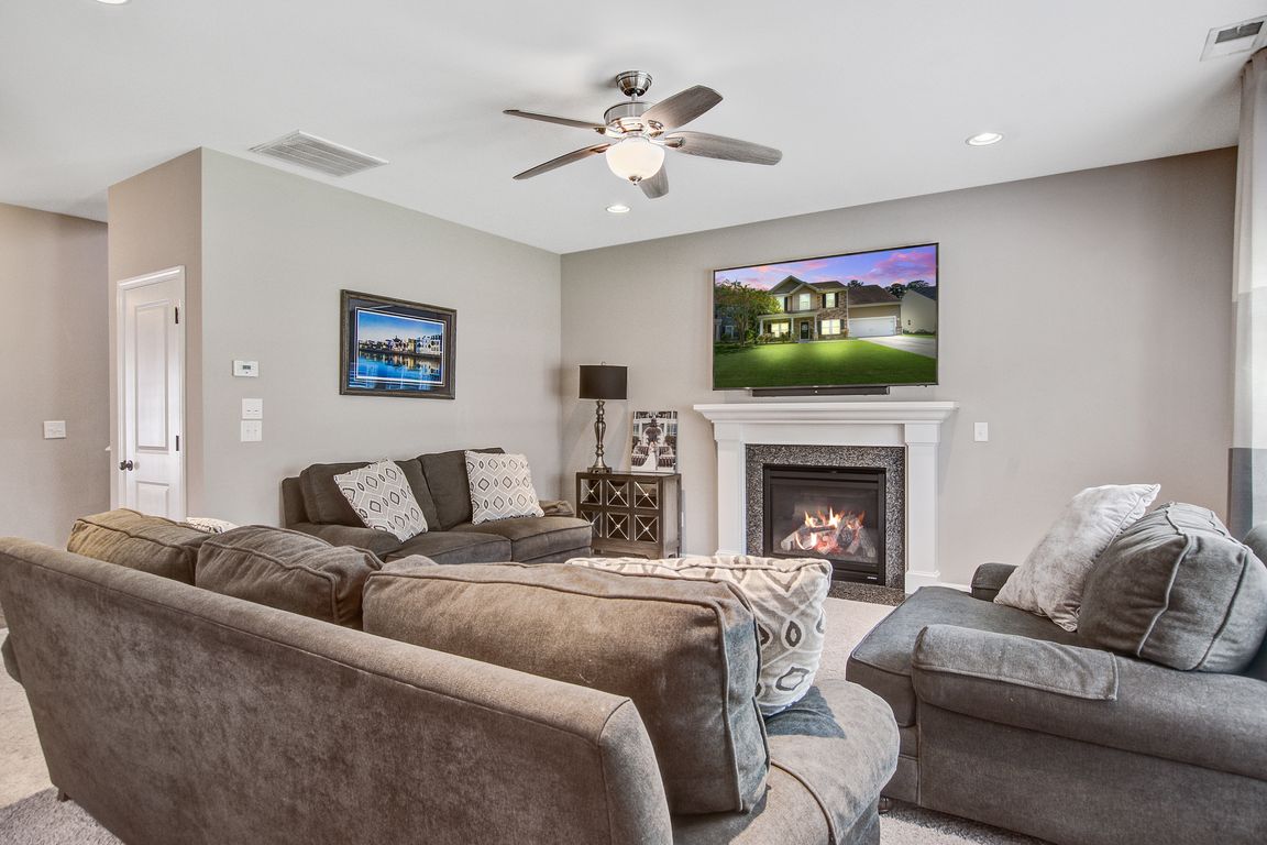 next background image