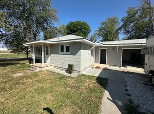 1389 E Highway 22, Centralia, MO 65240