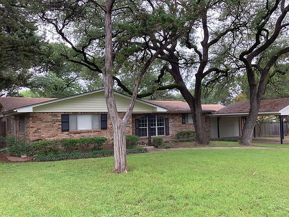 3rd image of 4700 Scottwood Dr
