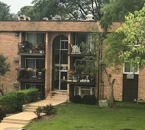 2nd image of 1085 Knoll Ln #13308