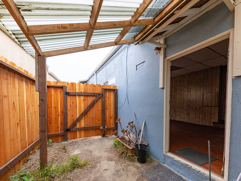 95 Northridge Dr — Photo 32
