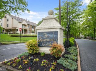 446 Thornwood Dr, Mount Laurel, NJ 08054