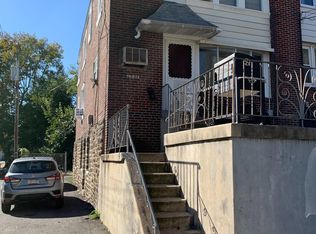 6994 Ruskin Ln, Upper Darby, PA 19082