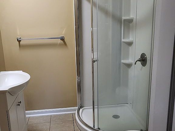 master bedroom bath