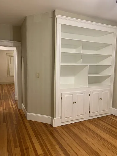 4 Douglas Ave #1 — Photo 11
