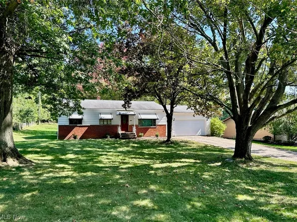 8153 Craig Ln, Broadview Heights, OH 44147