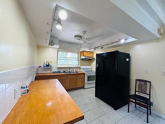 5th image of 3606 Clark Dr #2