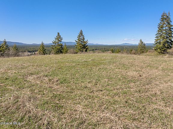 2nd image of N Rimrock Rd