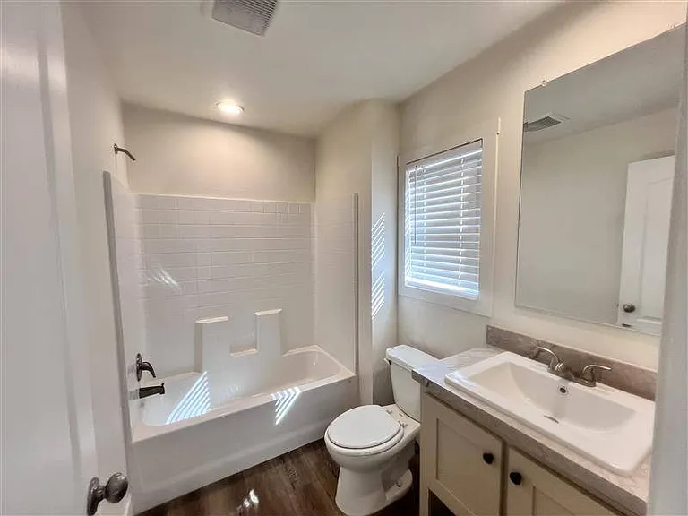 1409 N French St #138 — Photo 6
