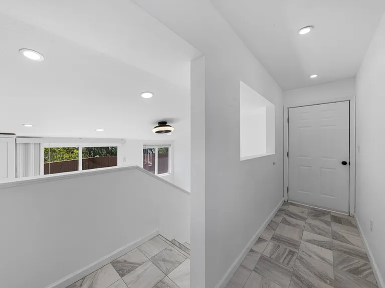 20485 Oregon #99W — Photo 25