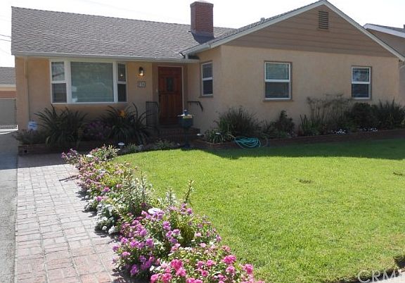 2nd image of 736 Cambridge Dr