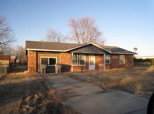 1002 SW 14th Pl, Wagoner, OK 74467